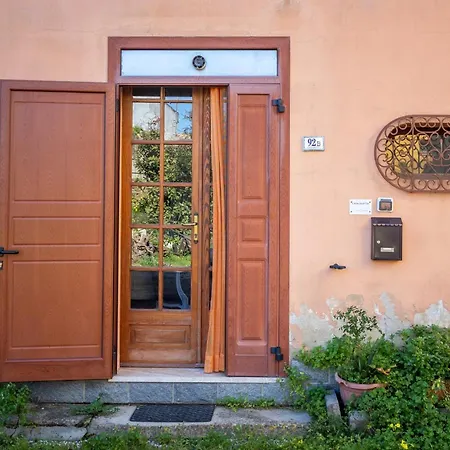 Guesthost - Casa Diletta With Terrace Appartement