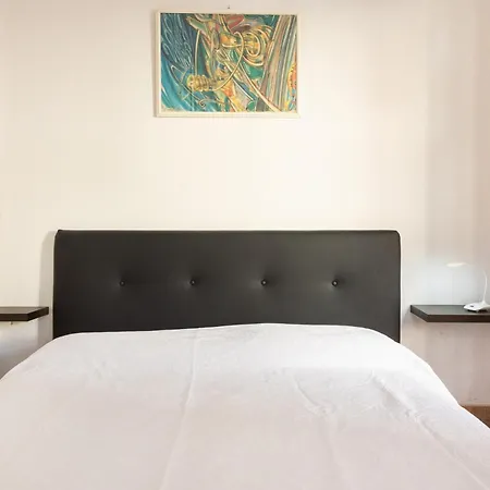 Guesthost - Casa Diletta With Terrace Appartement