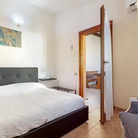 Guesthost - Casa Diletta With Terrace דירה