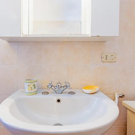 Guesthost - Casa Diletta With Terrace Appartement *